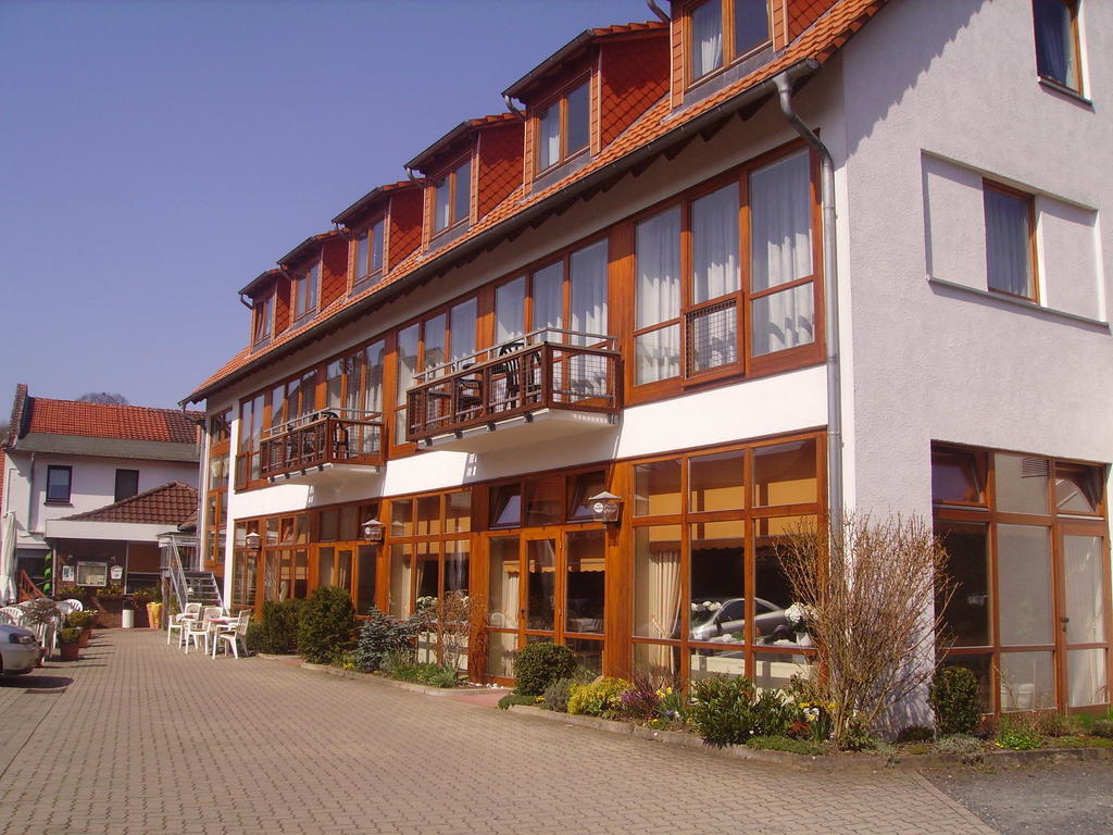 Hotel Zur Erholung Brochthausen Extérieur photo